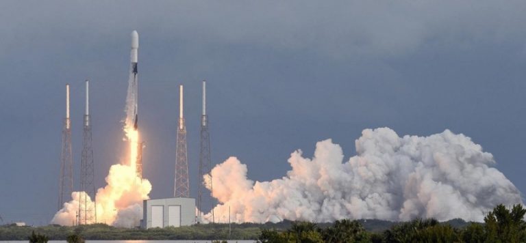 SpaceX 60 internet uydusunu daha uzaya fırlattı