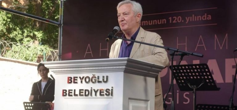 “Doğumunun 120. yılında Ahmet Hamdi Tanpınar” sergisi açıldı