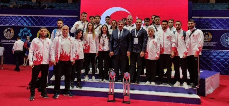 Milli kick boksçulardan 11 madalya