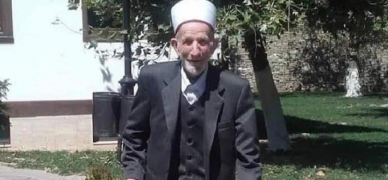 Molla Mahmud Efendi Asani vefat etti