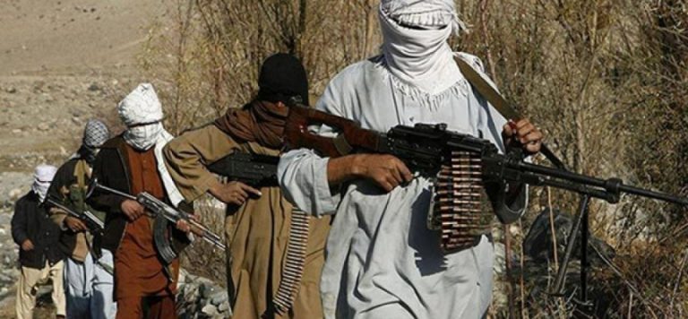 Afganistan’da 2 ilçe daha Taliban kontrolünde