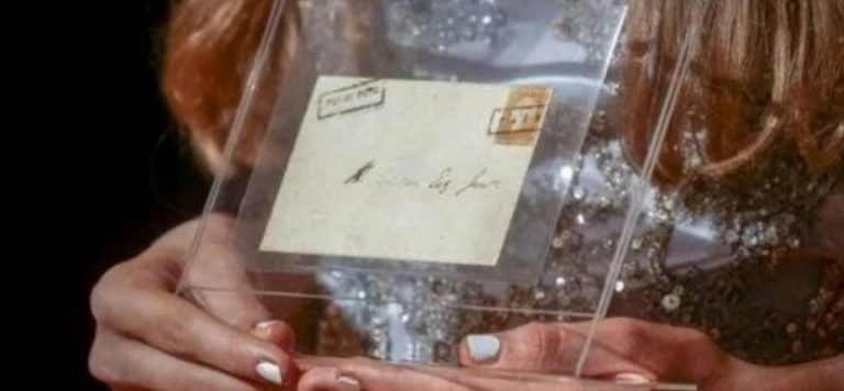 Kızıl Mauritius pulu 85 milyon liraya satıldı