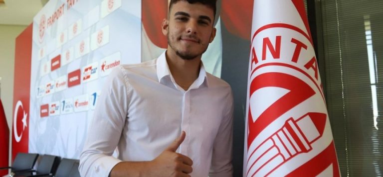 Antalyaspor’un yeni transferi sakatlandı