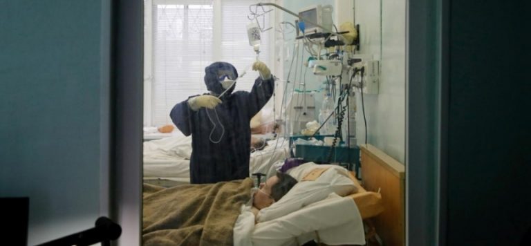 Rusya’da son bir aydır COVID-19 kaynaklı ölümler artıyor