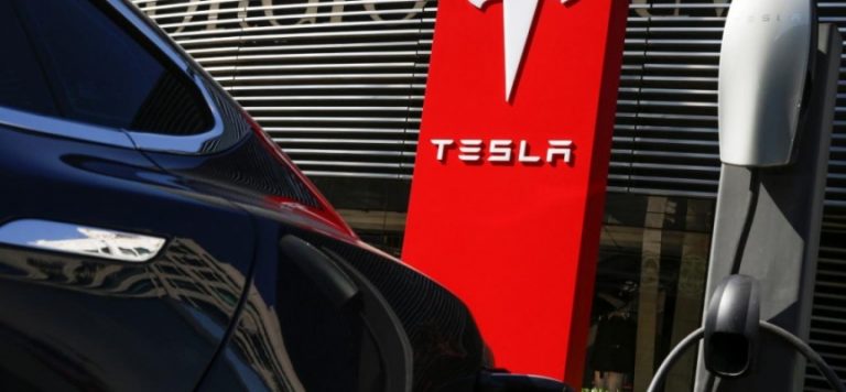 Tesla Bitcoin’i ödeme türü olarak kabul edecek