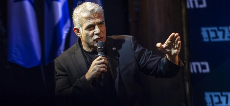 İsrail Dışişleri Bakanı Lapid: İran durdurulmalı