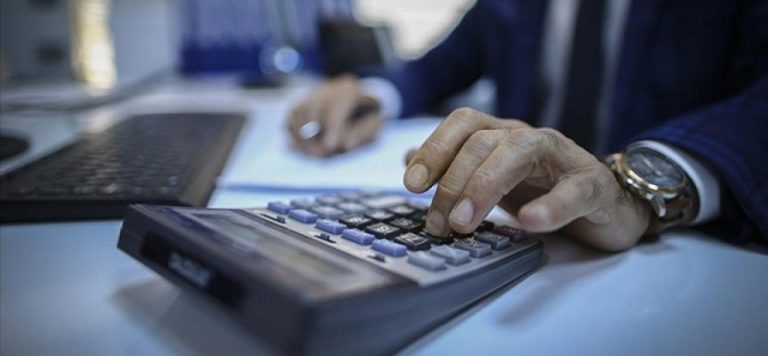 Vergi daireleri pazartesi gününe kadar açık