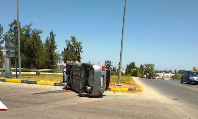 Girne’de dikkatsizlik kaza getirdi