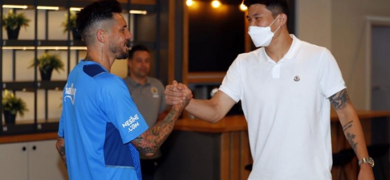 Fenerbahçe’nin transferi Min-Jae Kim takım arkadaşlarıyla tanıştı