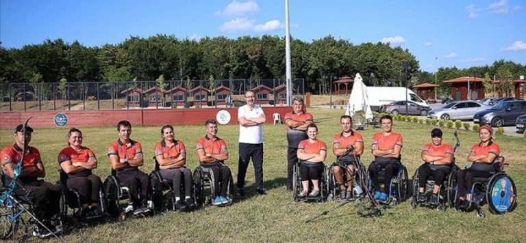 Bakan Kasapoğlu’ndan paralimpik sporculara ziyaret
