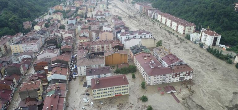 Bakan Yanık: Selden etkilenen bölgelere 30 milyon lira gönderildi