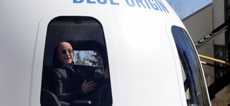 Bezos’un şirketi Blue Origin NASA’yı dava ediyor