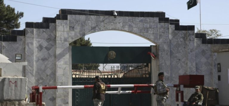 Pakistan, Kabil Büyükelçisi’ni Afganistan’a geri gönderdi