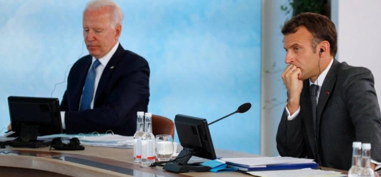 Macron, Biden ile Afganistan’daki durumu görüştü