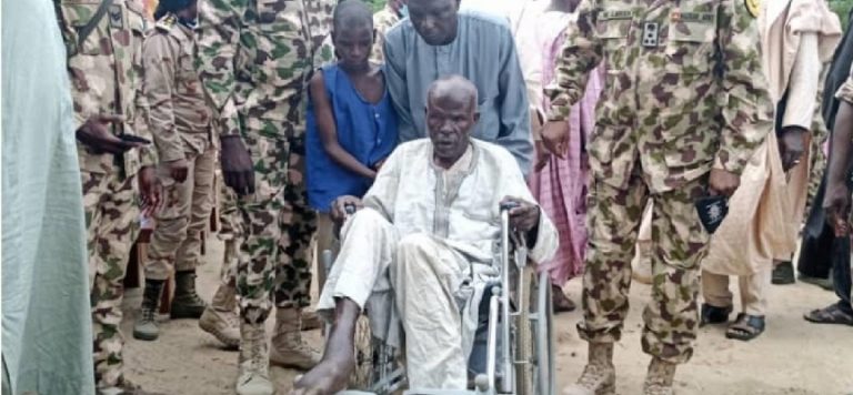 Nijerya’da Boko Haram saldırılarından etkilenen 10 bin kişiye sağlık taraması