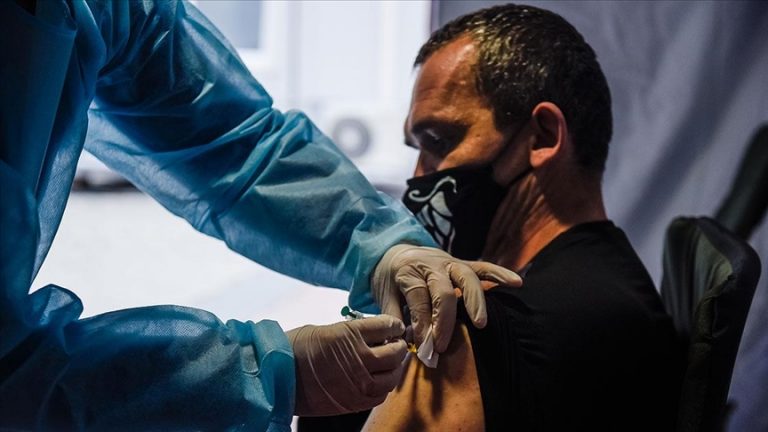 Dünya genelinde 5 milyar dozdan fazla Kovid-19 aşısı yapıldı