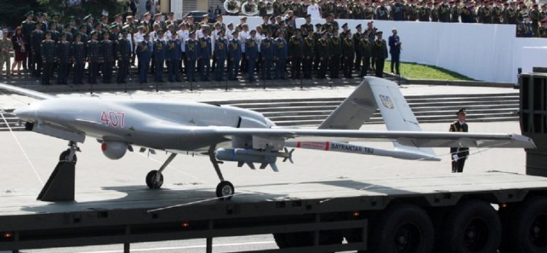 Ukrayna’nın bağımsızlık kutlamalarında Bayraktar TB2 İHA’lar sergilendi