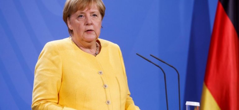Almanya Başbakanı Merkel: ABD olmadan tahliyelere devam edemeyiz