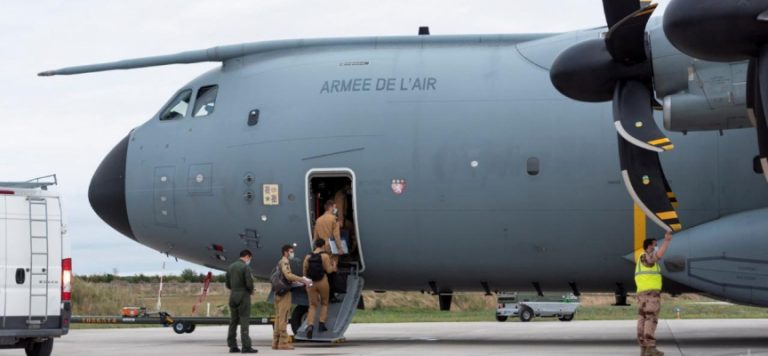 Fransa’nın Afganistan’dan tahliyeleri yarın sona erecek