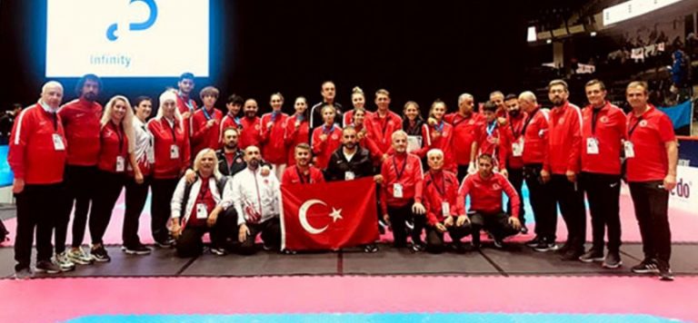 Milli sporculardan 10 madalya