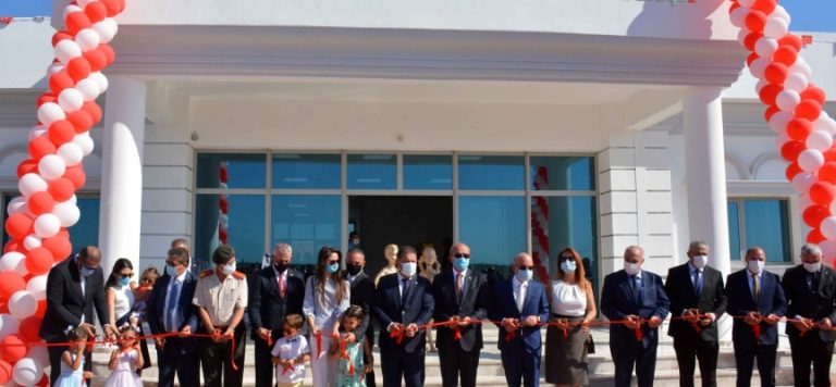 Gönyeli’de inşa edilen okulun açılışı gerçekleştirildi