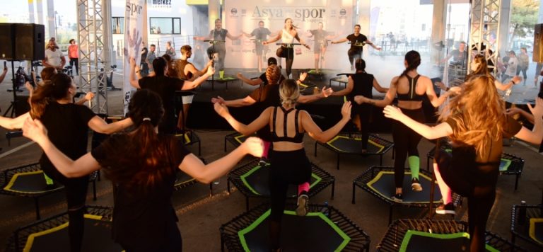 Herkes Asya bebek için spor yaptı