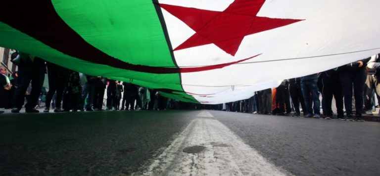 Cezayir erken yerel seçime gidiyor