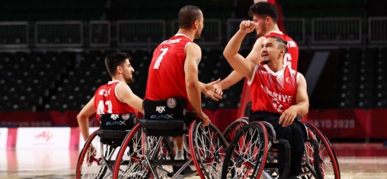 Milli takım gurubunu üçüncü tamamladı