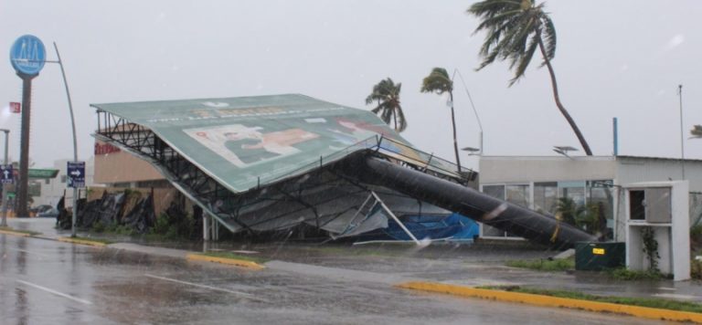 Meksika’da Nora Kasırgası: 1 ölü
