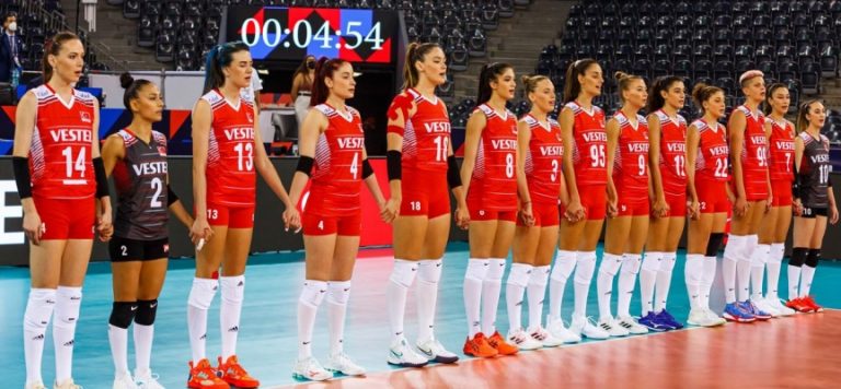 Filenin Sultanları yarı final peşinde