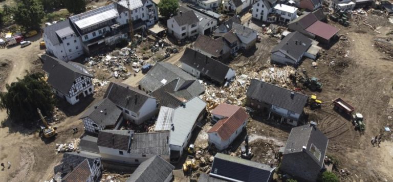 Almanya’da sel: 20 bin hanede hala telefon bağlantısı yok