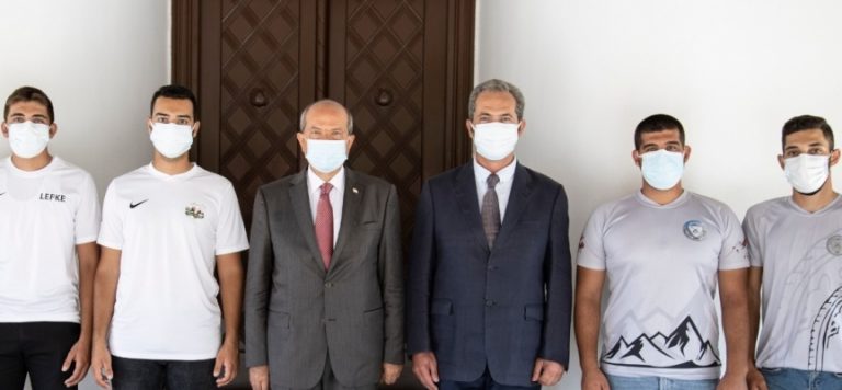 Tatar, KKTC Atıcılık Federasyonu Başkanı ve Türkiye Milli Takımı’nda yer alan  Kıbrıslı Türk sporcuları kabul etti