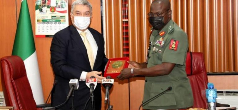 Nijeryalı kuvvet komutanı: Türk savunma sanayii ürünlerinden çok memnun kaldık