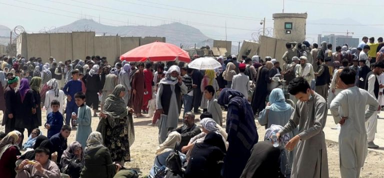Afganistan için yeni yol haritaları masada