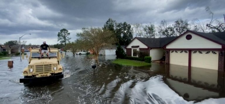 ABD’de Ida kasırgası: Louisina eyaletinde benzin sıkıntısı başladı