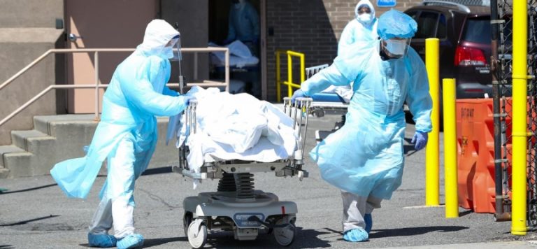 ABD’de can kaybı 647 bin 593’e yükseldi