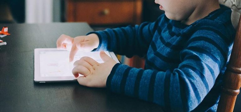 Sosyal medya devleri çocuk istismarına karşı önlemleri artırıyor