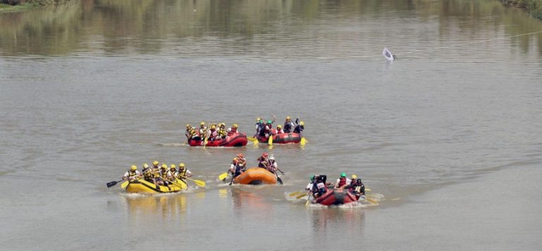 Dicle’de rafting heyecanı