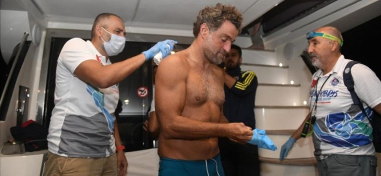 Milli sporcu Emre Seven’in KKTC’ye yüzme hedefi yarıda kaldı