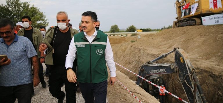 Bakan Pakdemirli, İmamoğlu Sulama Projesi’nin 4’ncü kısmını inceledi