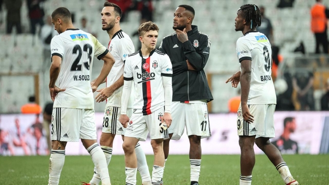 Beşiktaş liderliğini averajla sürdürdü