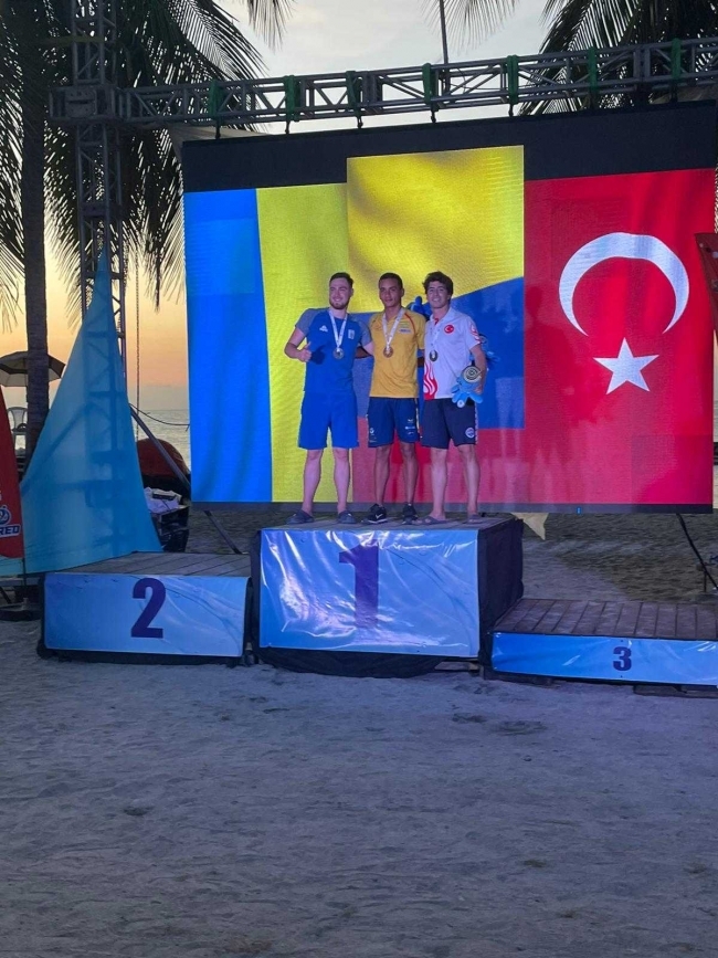 Milli sporcu Derin Toparlak dünya üçüncüsü oldu