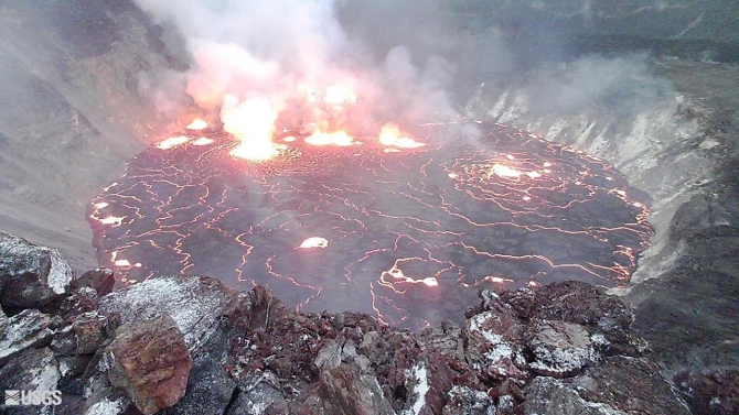 Hawaii'deki Kilauea Yanardağı faaliyete geçti