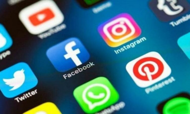 WhatsApp, Facebook ve Instagram çöktü.. !