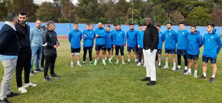 Moussa Sow ve kardeşi Babaeskispor yönetiminde