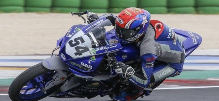 Milli motosikletçi Bahattin Sofuoğlu Portekiz’de 4. oldu