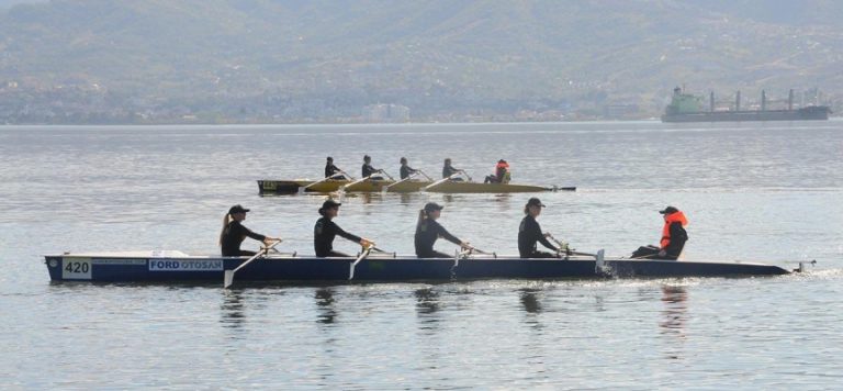 300’e yakın sporcu ‘Körfez Kupası’ için kürek çekiyor