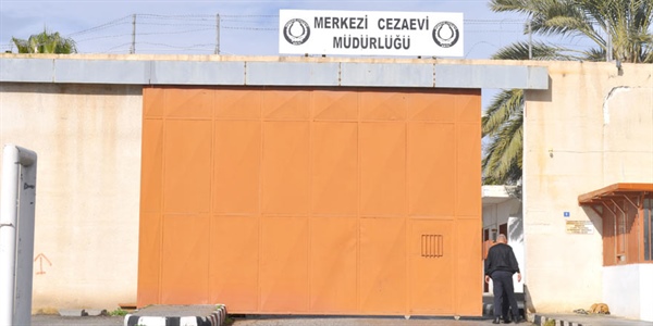 İçişleri Bakanlığı Müsteşarı Hacı:Cezaevinde 50 vaka, 260 temaslı var