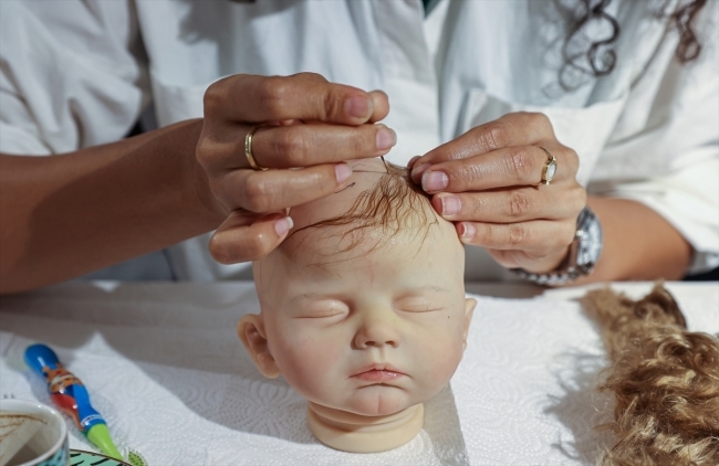 Isısı insana geçen 'reborn bebekler'
