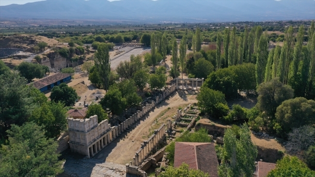 Turist olarak geldiği antik kentin kazı başkanı oldu